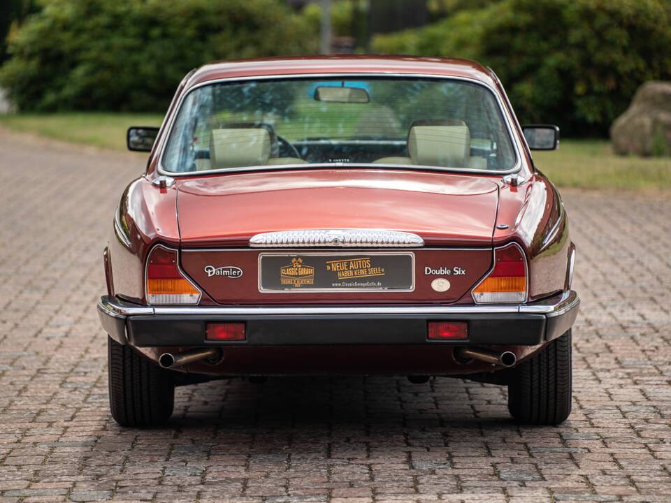 Bild 18/46 von Jaguar XJ 12 (1991)
