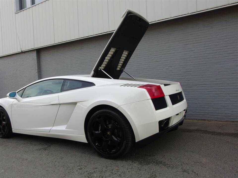 Image 85/100 of Lamborghini Gallardo (2005)