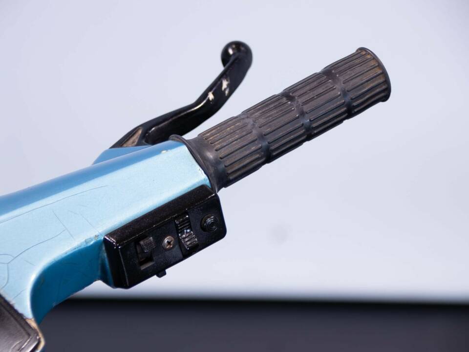 Image 25/42 of Piaggio DUMMY (1972)