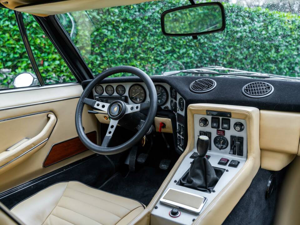 Immagine 28/28 di Lamborghini Espada 400 GT (1973)