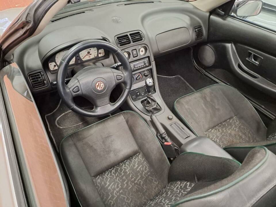 Immagine 18/50 di MG F 1.8i (1998)