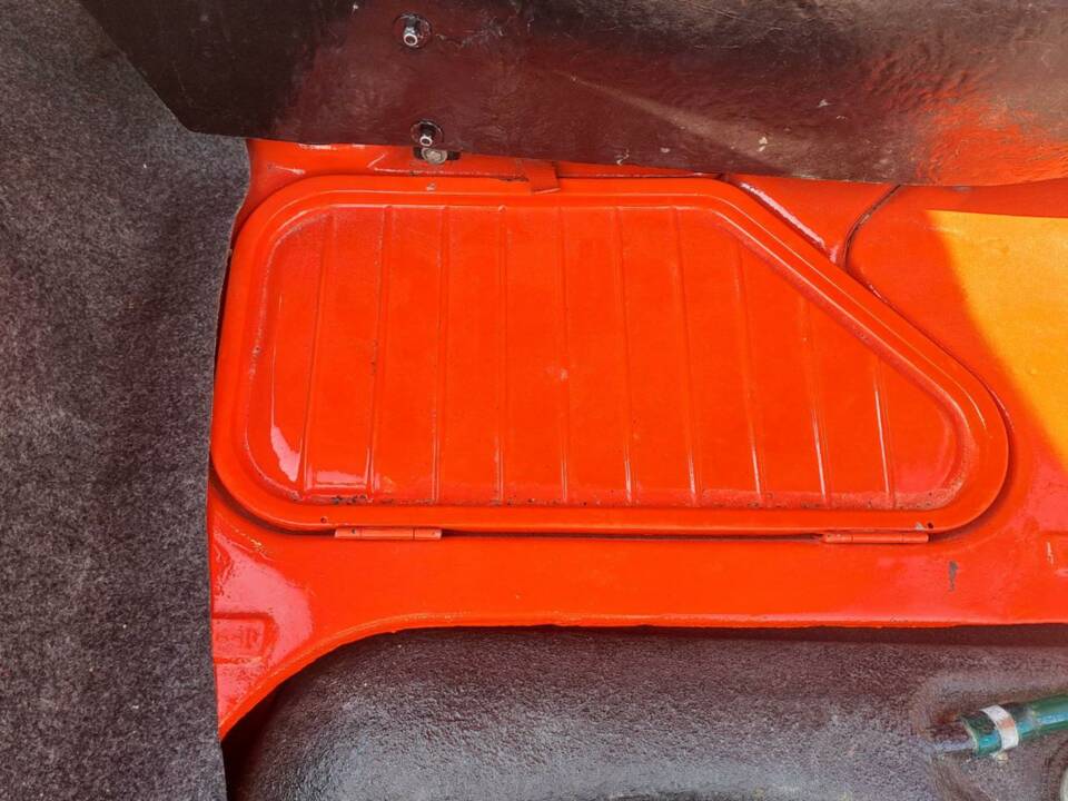 Image 24/28 of Porsche 912 (1969)