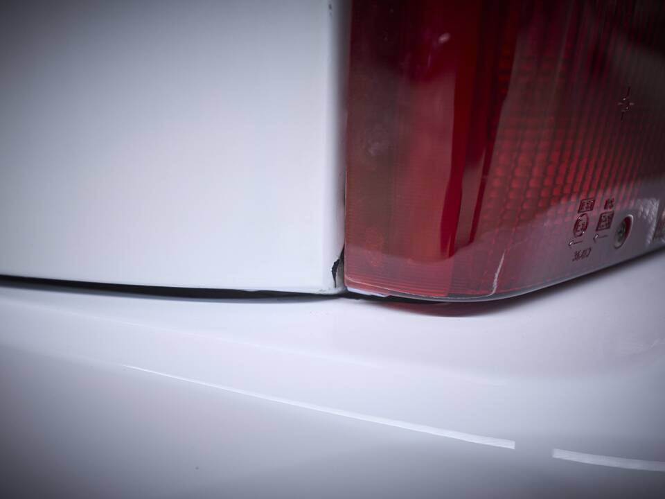 Image 26/93 of Lancia Delta HF Integrale Evoluzione I (1992)