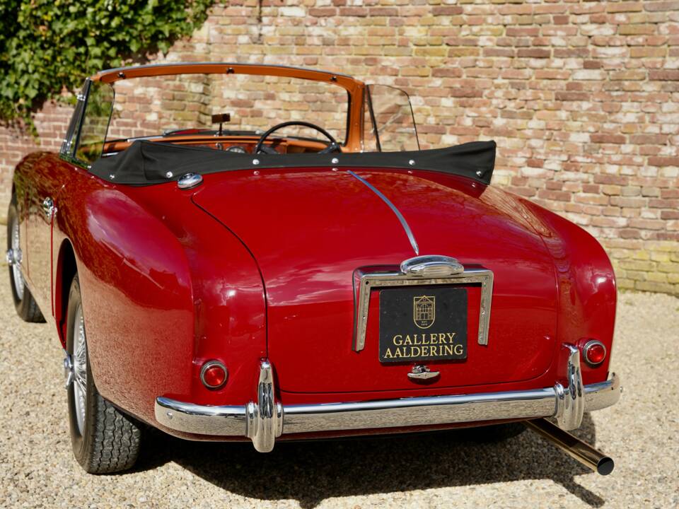 Bild 26/50 von Aston Martin DB 2&#x2F;4 Mk I Convertible (1955)
