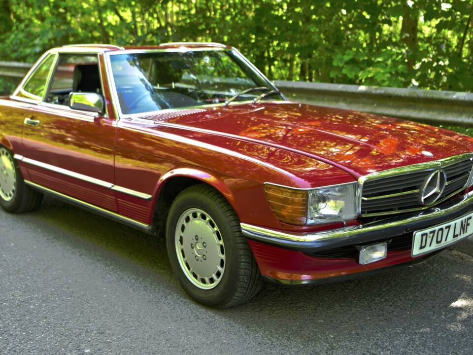 Image 2/50 of Mercedes-Benz 300 SL (1988)