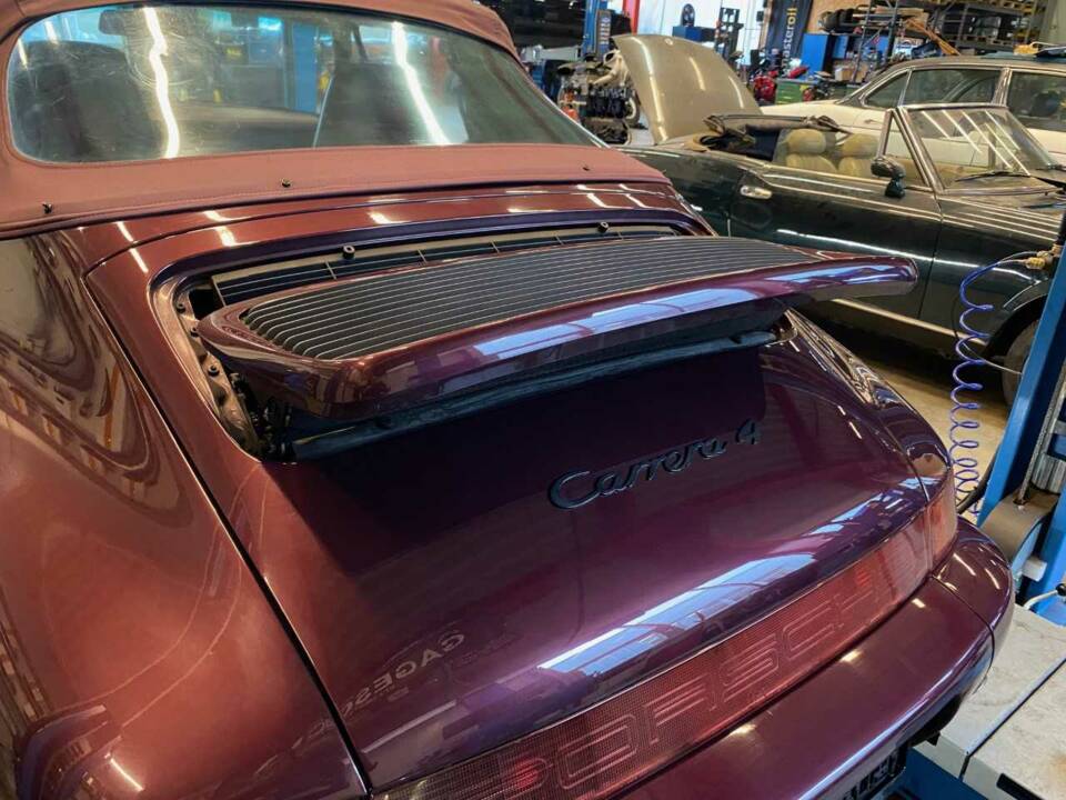 Bild 11/23 von Porsche 911 Carrera 4 (1992)