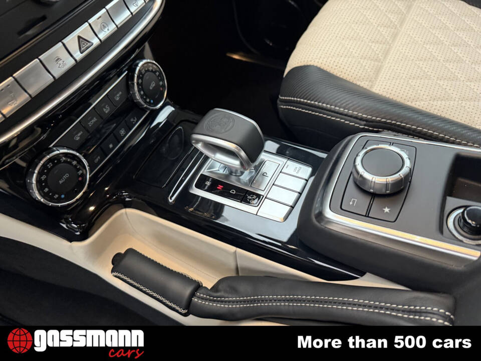 Image 13/15 of Mercedes-Benz G 63 AMG (LWB) (2018)