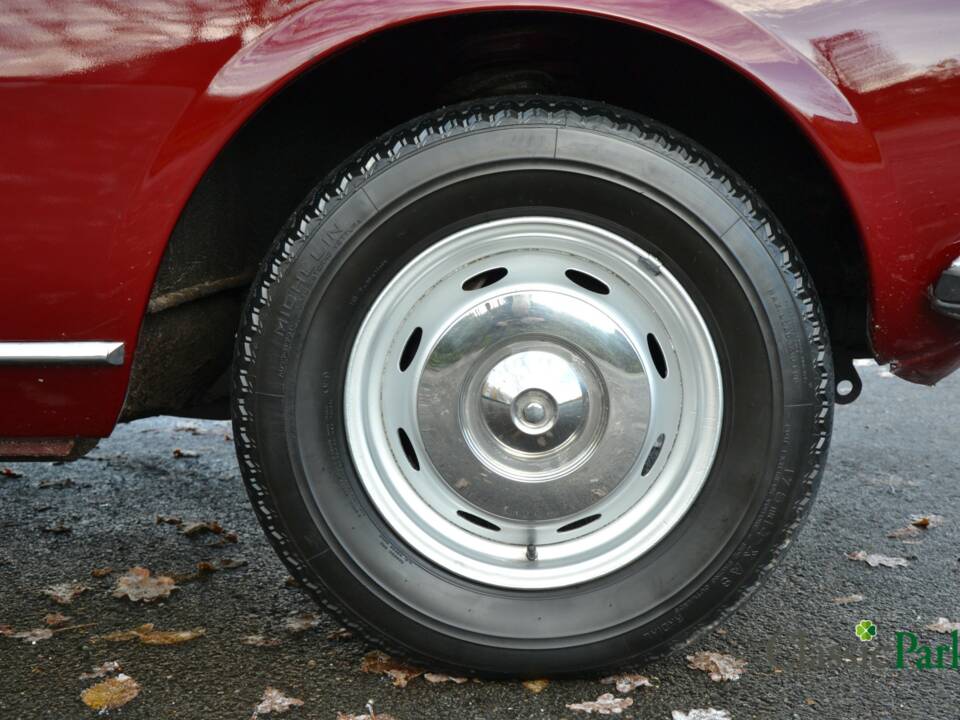 Bild 34/38 von Peugeot 504 Convertible (1970)