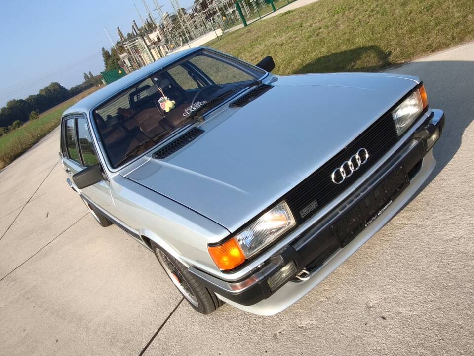 Image 46/94 de Audi 80 CD 5S (1982)