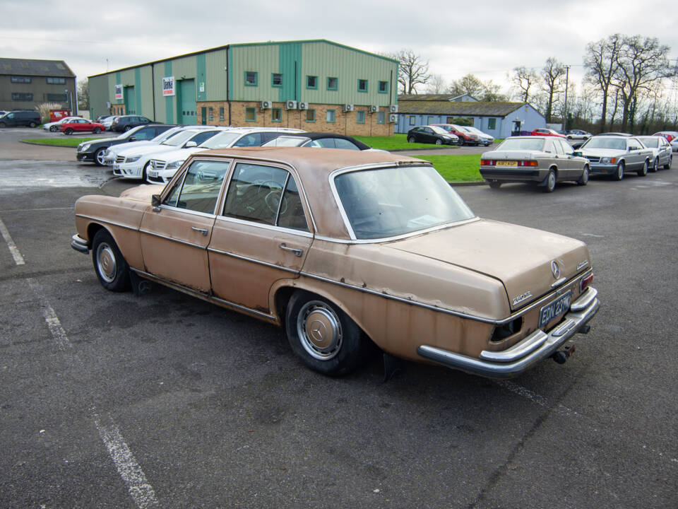 Image 8/17 of Mercedes-Benz 280 SE 3,5 (1972)