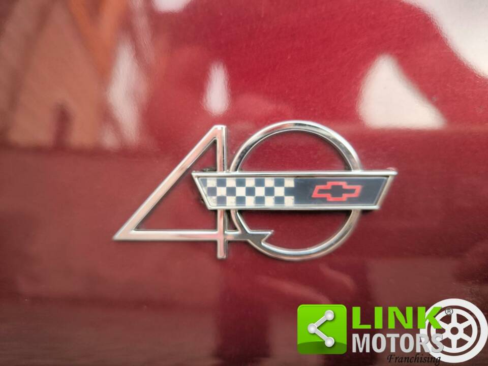 Image 6/10 of Chevrolet Corvette Convertible (1993)