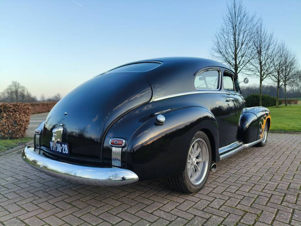 Bild 6/8 von Chevrolet Fleetline Aerosedan (1948)