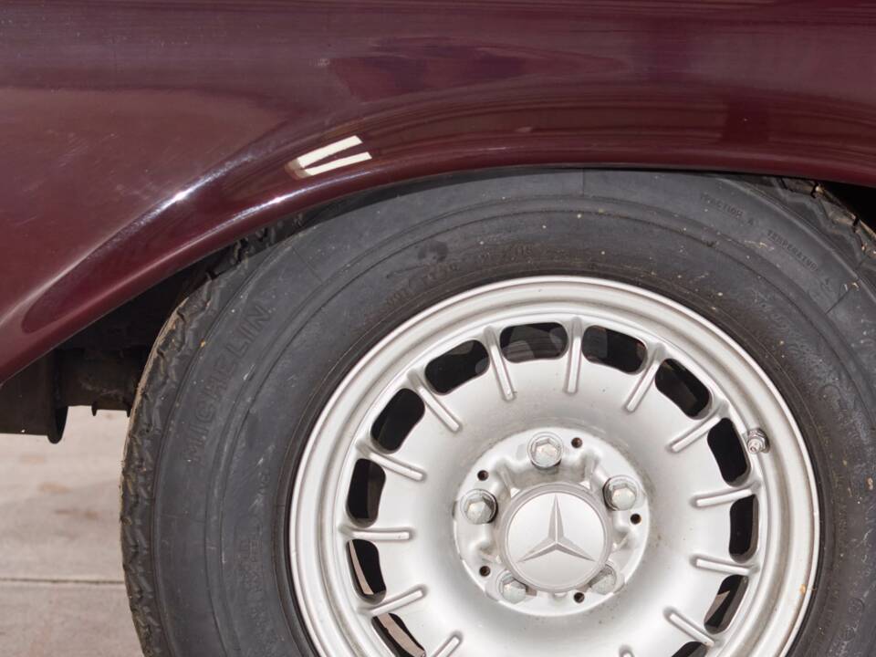 Bild 30/47 von Mercedes-Benz 280 SE (1970)