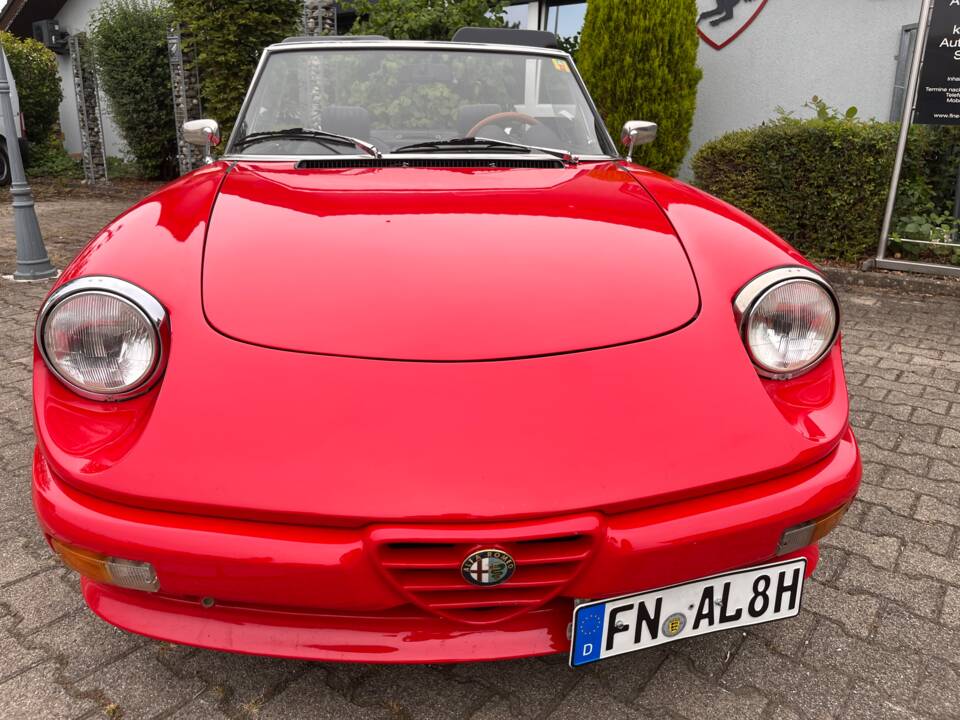 Image 20/37 de Alfa Romeo 1.6 Spider (1984)