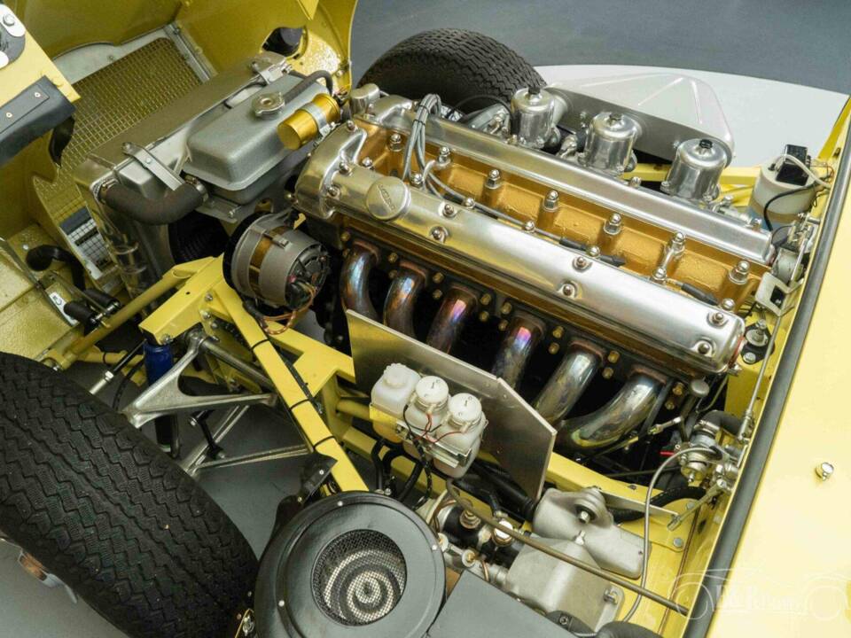 Imagen 5/19 de Jaguar E-Type 4.2 (1965)