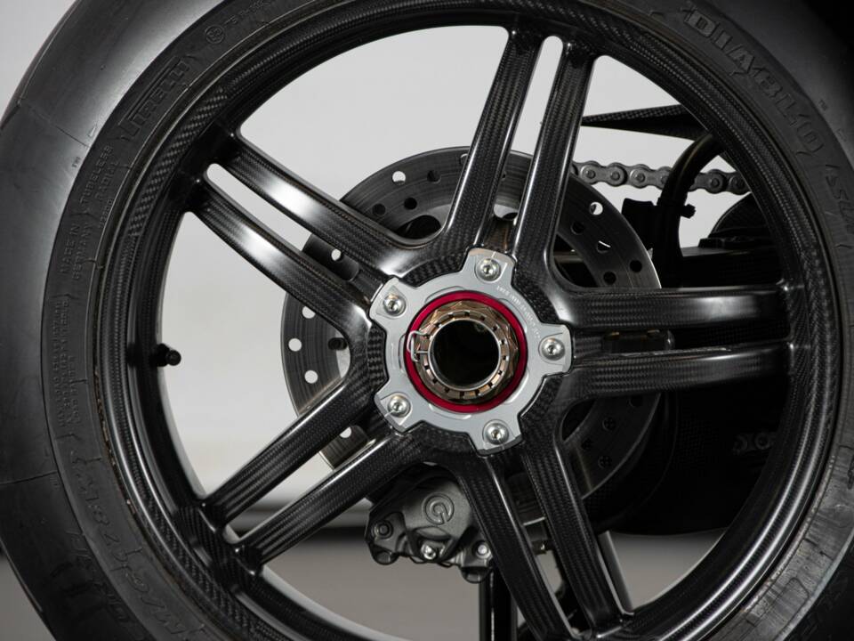 Bild 39/50 von Ducati DUMMY (2018)