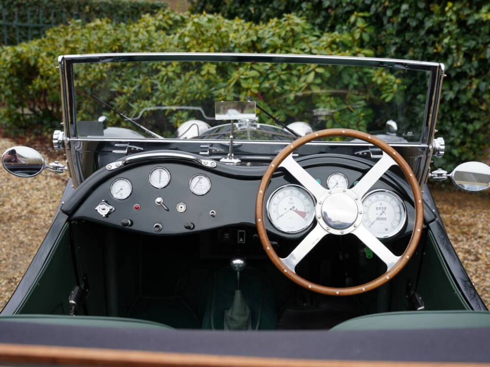 Image 23/50 de Jaguar SS 100 (1965)