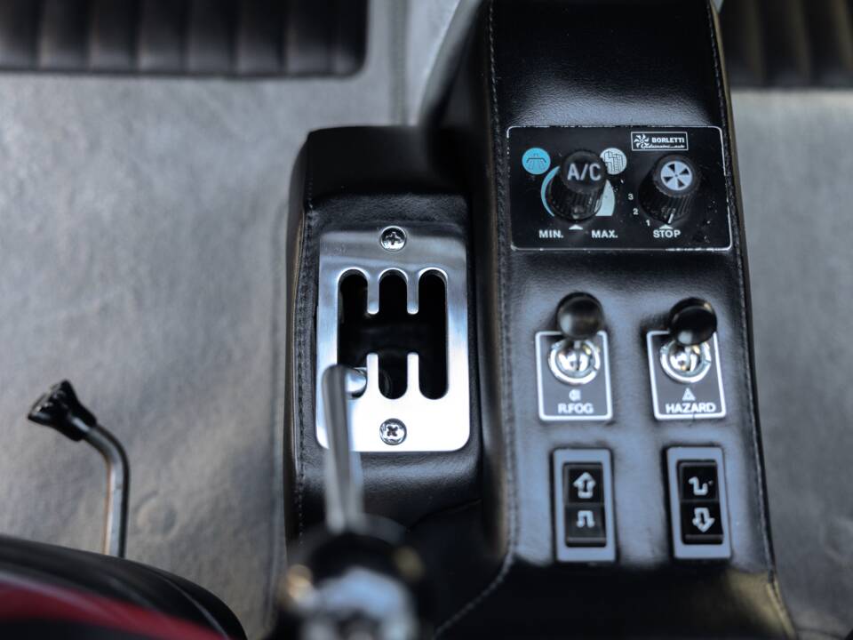 Bild 62/84 von Ferrari 512 BBi (1982)