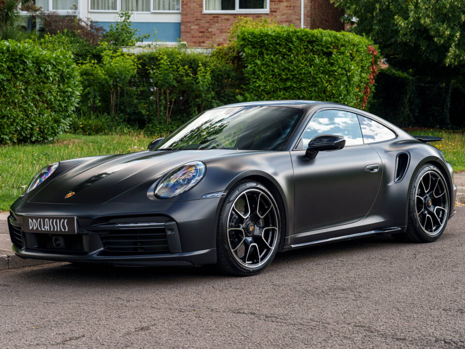 Image 1/33 of Porsche 911 Turbo S (2023)