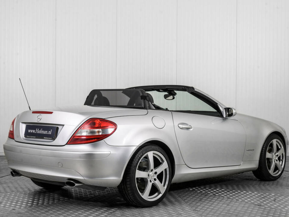 Image 2/50 of Mercedes-Benz SLK 200 Kompressor (2004)