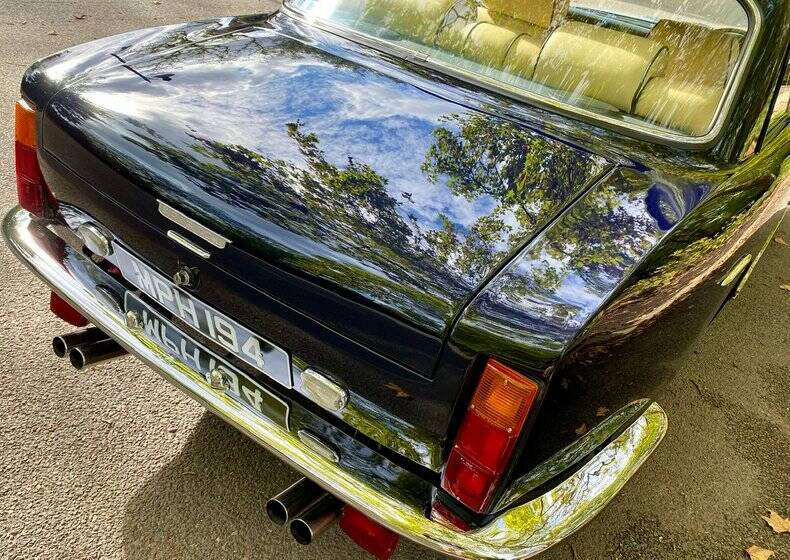 Image 14/42 of Bristol 411 Mk. V (1975)