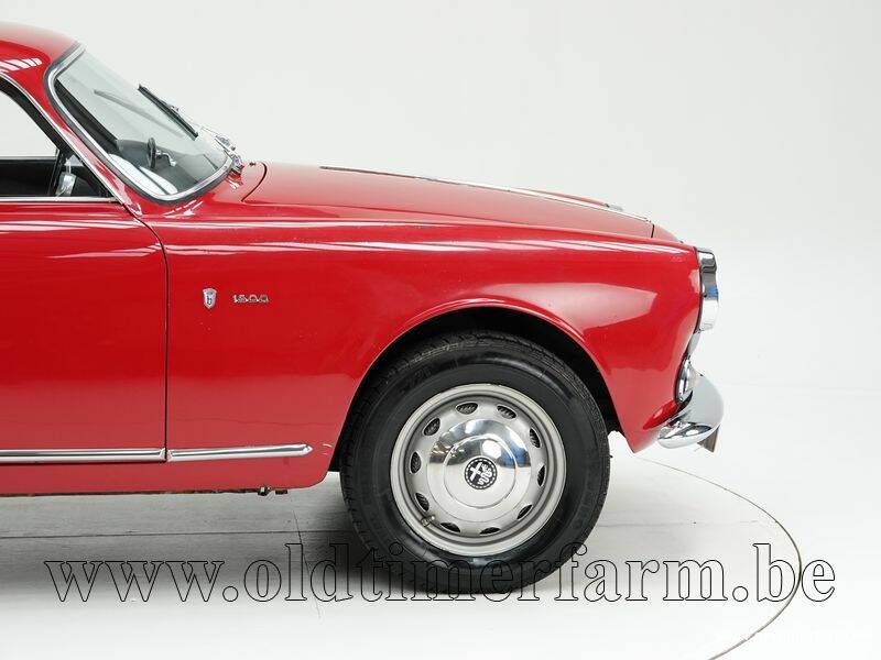 Image 10/15 of Alfa Romeo Giulia 1600 Sprint (1963)