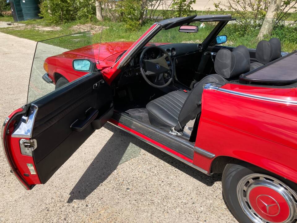 Image 5/6 of Mercedes-Benz 450 SL (1973)