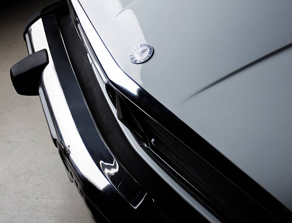 Image 40/48 of Mercedes-Benz 560 SL (1988)