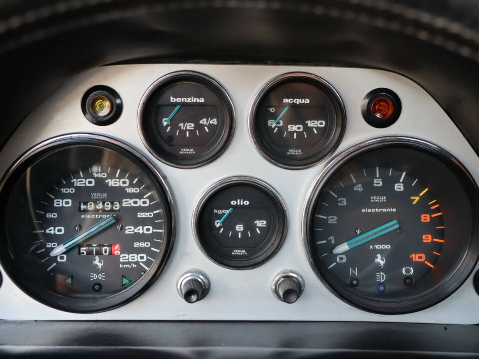 Image 13/50 of Ferrari 308 GTB (1976)
