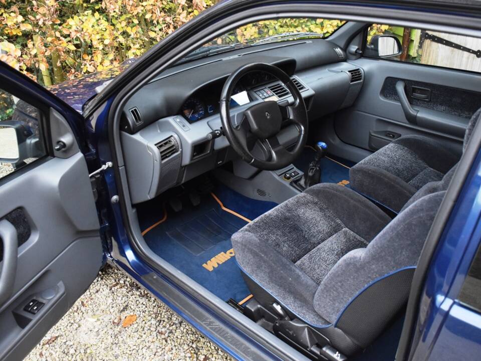Bild 23/37 von Renault Clio I Williams (1994)