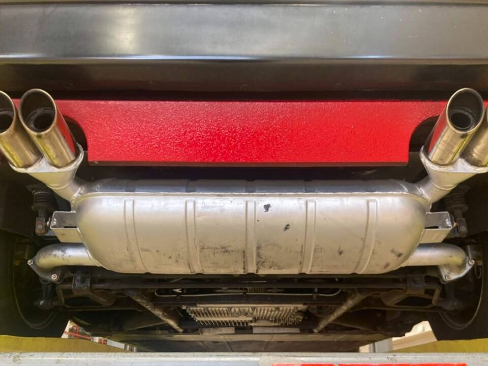 Bild 20/38 von Ferrari Mondial Quattrovalvole (1982)
