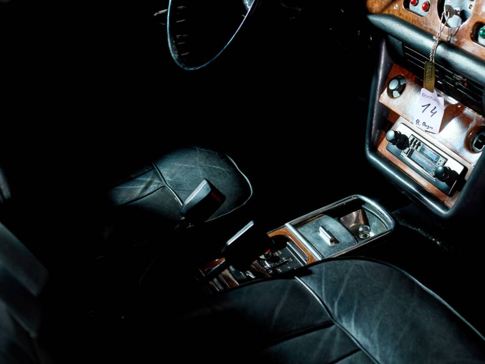 Afbeelding 46/54 van Rolls-Royce Corniche I (1973)