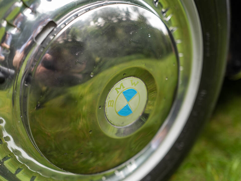Bild 42/118 von BMW 700 LS Luxus (1965)
