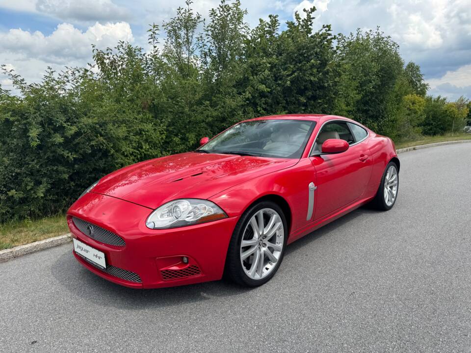 Image 15/49 of Jaguar XKR (2007)