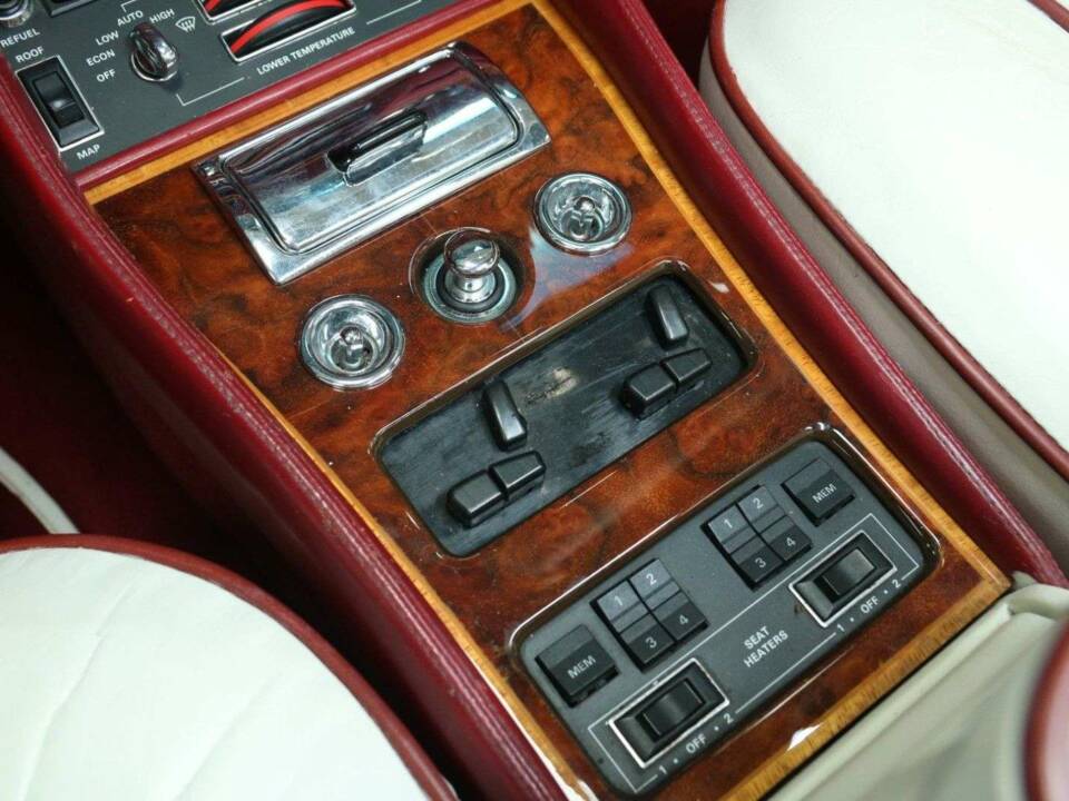 Afbeelding 21/50 van Rolls-Royce Corniche III (1991)