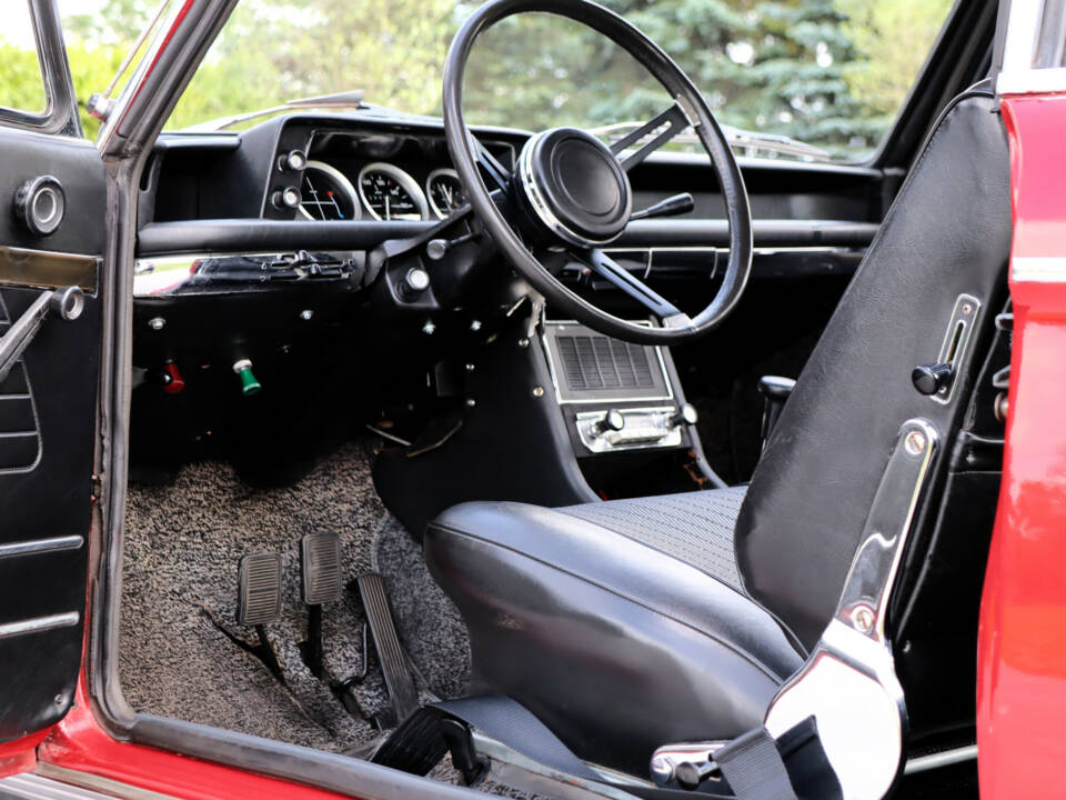 Image 38/50 of BMW 2002 (1970)