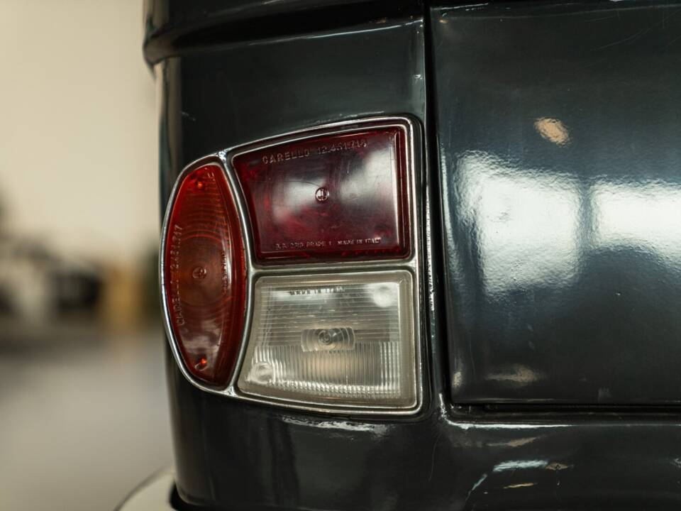 Image 21/43 de Lancia Flavia 1500 (1967)