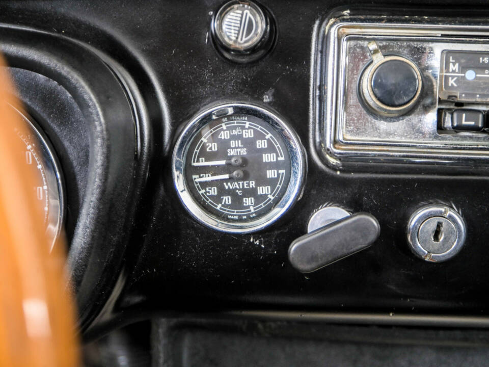 Image 21/50 de MG MGB (1967)
