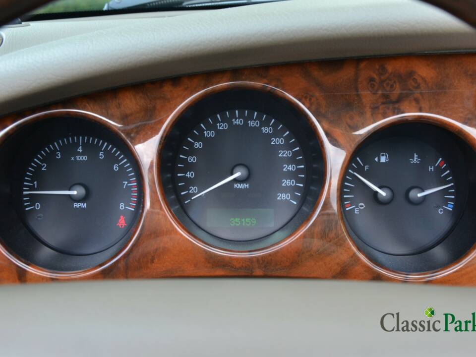 Imagen 43/50 de Jaguar XK8 4.0 (1998)