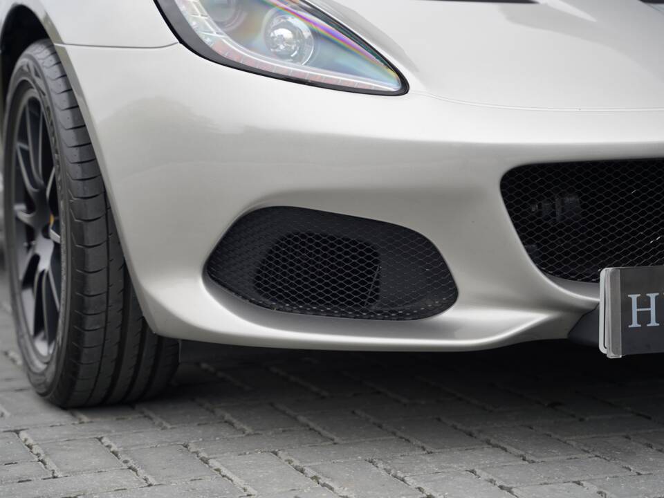 Image 25/50 of Lotus Elise Sport 240 &quot;Final Edition&quot; (2022)