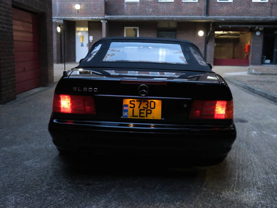 Image 84/100 of Mercedes-Benz SL 600 (1998)