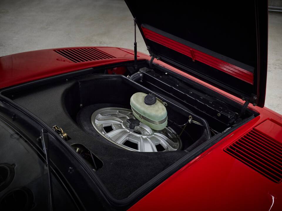 Image 83/97 of Ferrari 308 GTB Quattrovalvole (1983)