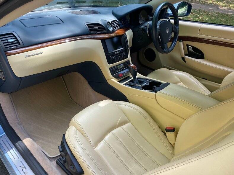 Image 8/50 de Maserati GranTurismo 4.2 (2008)