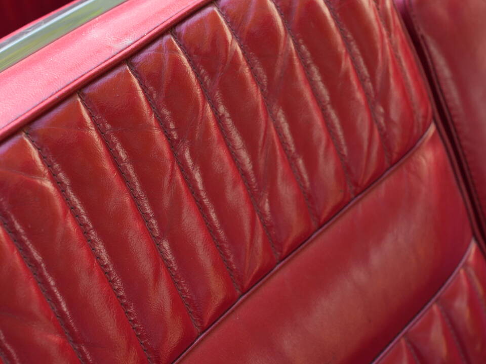 Immagine 34/57 di Lincoln Continental Convertible (1966)