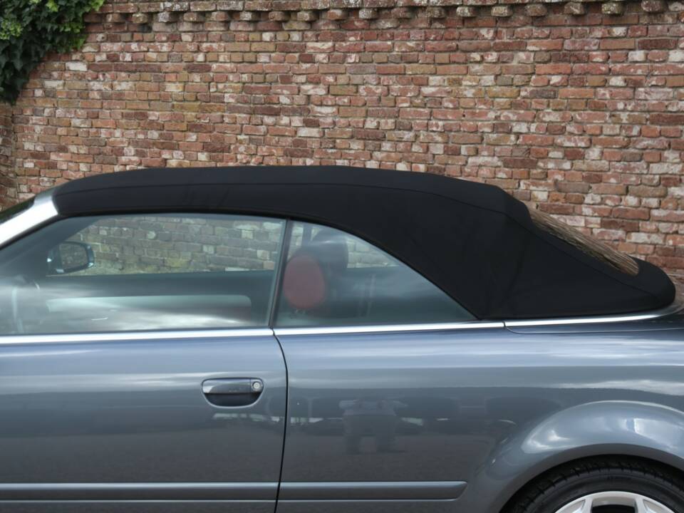 Image 16/50 de Audi S4 (2004)