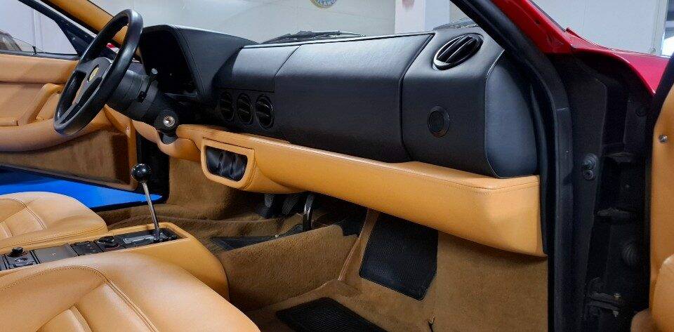 Immagine 30/50 di Ferrari 512 TR (1992)