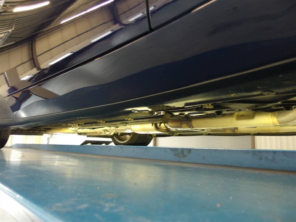 Image 85/99 of Maserati GranTurismo 4.2 (2008)