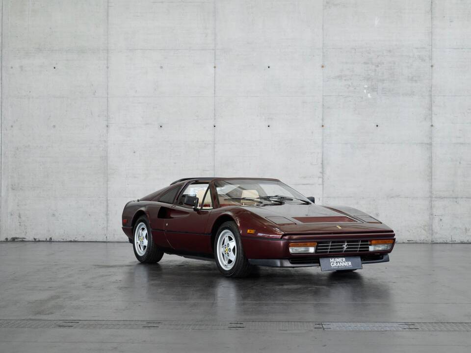 Bild 41/50 von Ferrari 328 GTS (1988)
