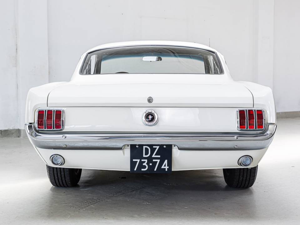 Image 7/41 of Ford Mustang GT (1965)
