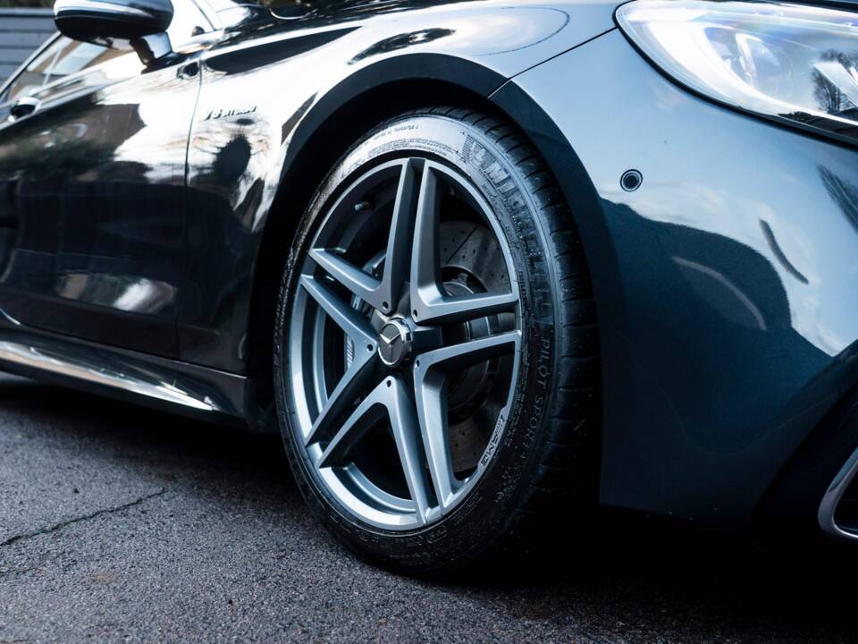 Image 42/48 of Mercedes-Benz S 63 AMG S 4MATIC (2018)